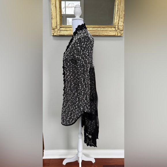 Black and White Knit Cardigan - Picture 2 of 3